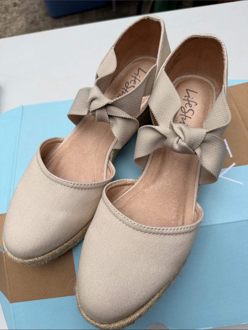 Life Stride Women's Khaki Bow Espadrille